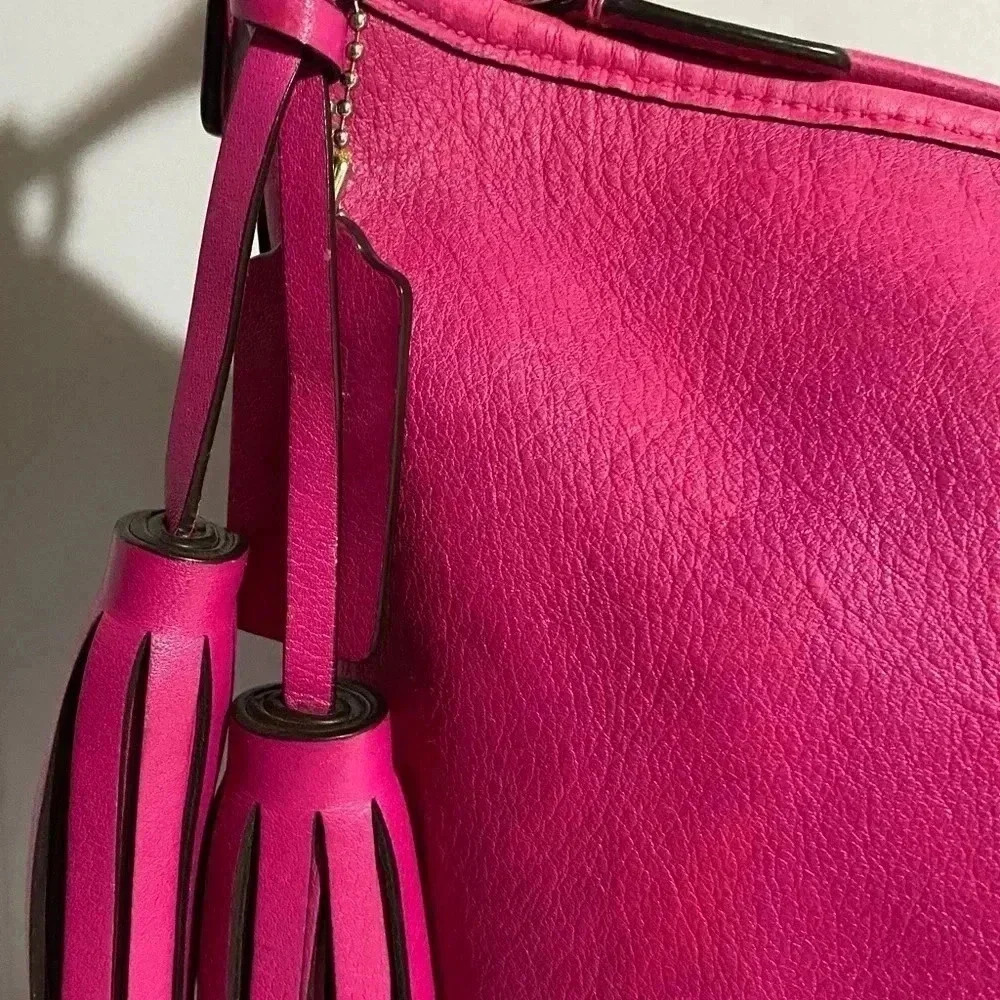 Coach pink leather bucket shoulder handbag - Picture 3 of 15